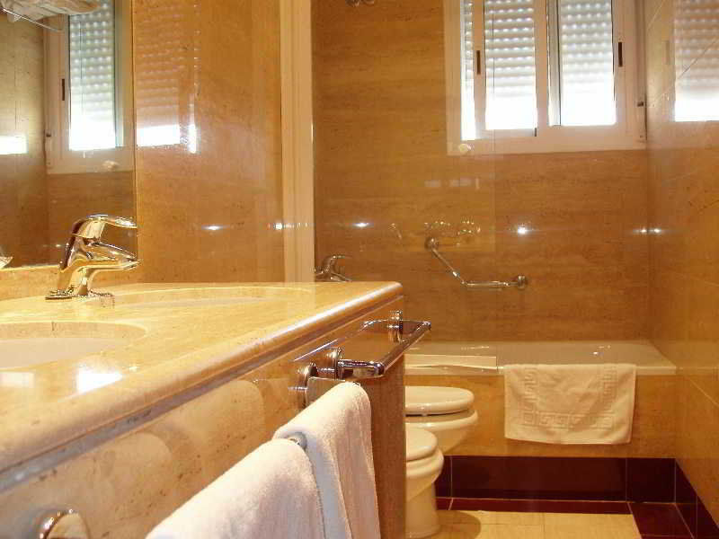 Reyes Católicos Hotel Sevilha Quarto foto